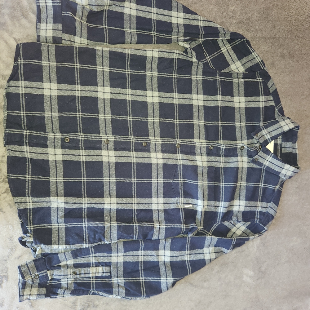 Men's  Tilley Navy Plaid Shirt Lg